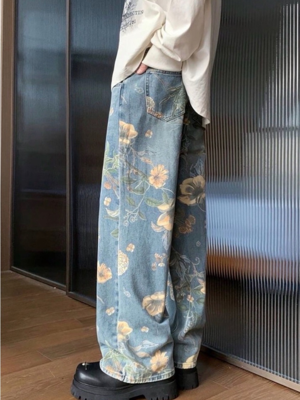 Aelfric Eden Wide-Leg Floral Print High Rise Baggy Jeans Size 14 Cream peach tan